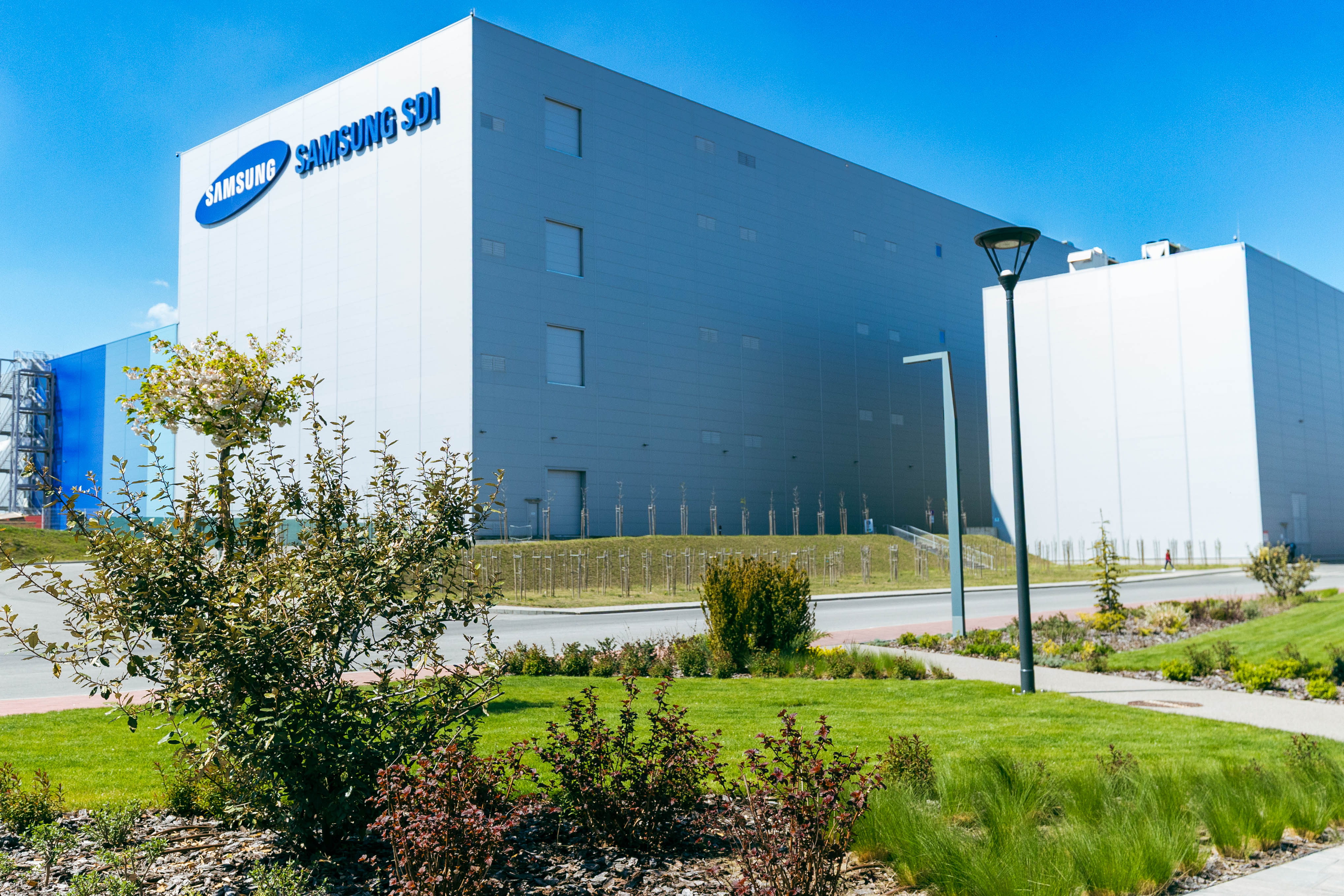 Samsung SDI — realizacja STALGO